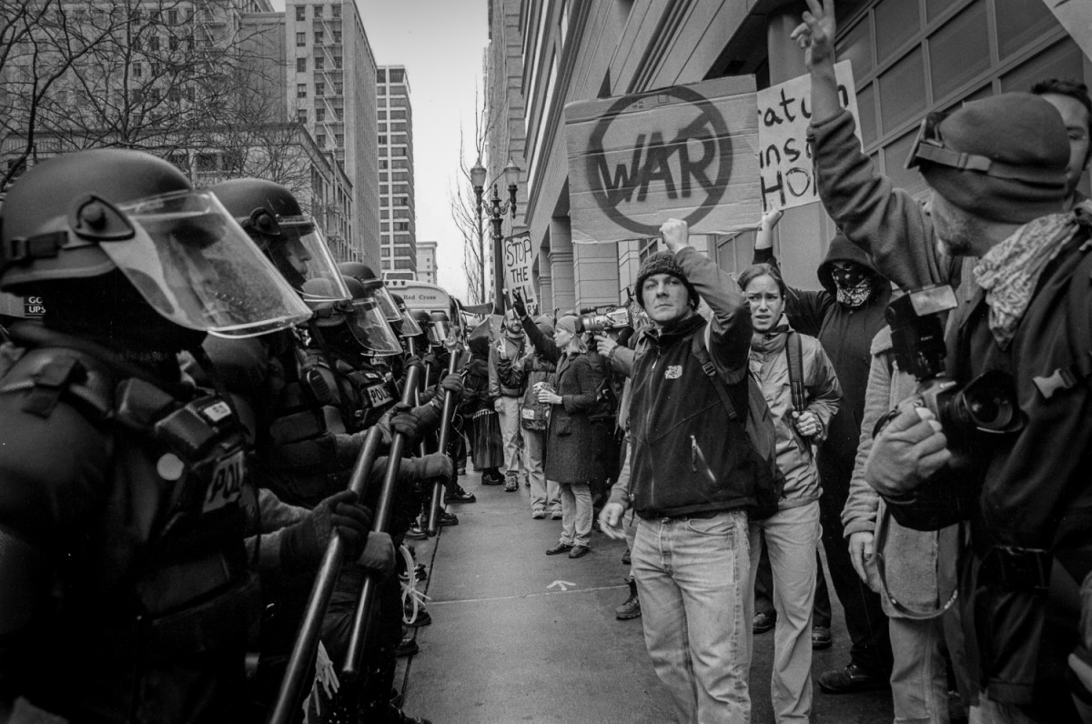 protest_against_war_on_iraq_by_bette_lee-3_0.jpg