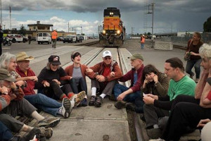 vancouver oil train tracks blocked by protesters