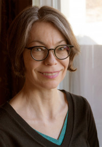 Julia Stoops Julia Stoops